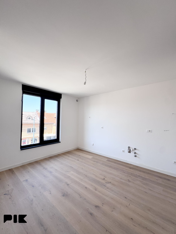 Breka 85 m2 Delux trosoban stan sa balkonom TOP LOKACIJA 9