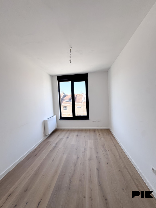 Breka 85 m2 Delux trosoban stan sa balkonom TOP LOKACIJA 12
