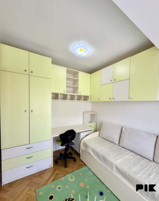 Stan 65 m2 | PARKING u dvorištu | GRIJANJE na struju | Nova Varoš 4