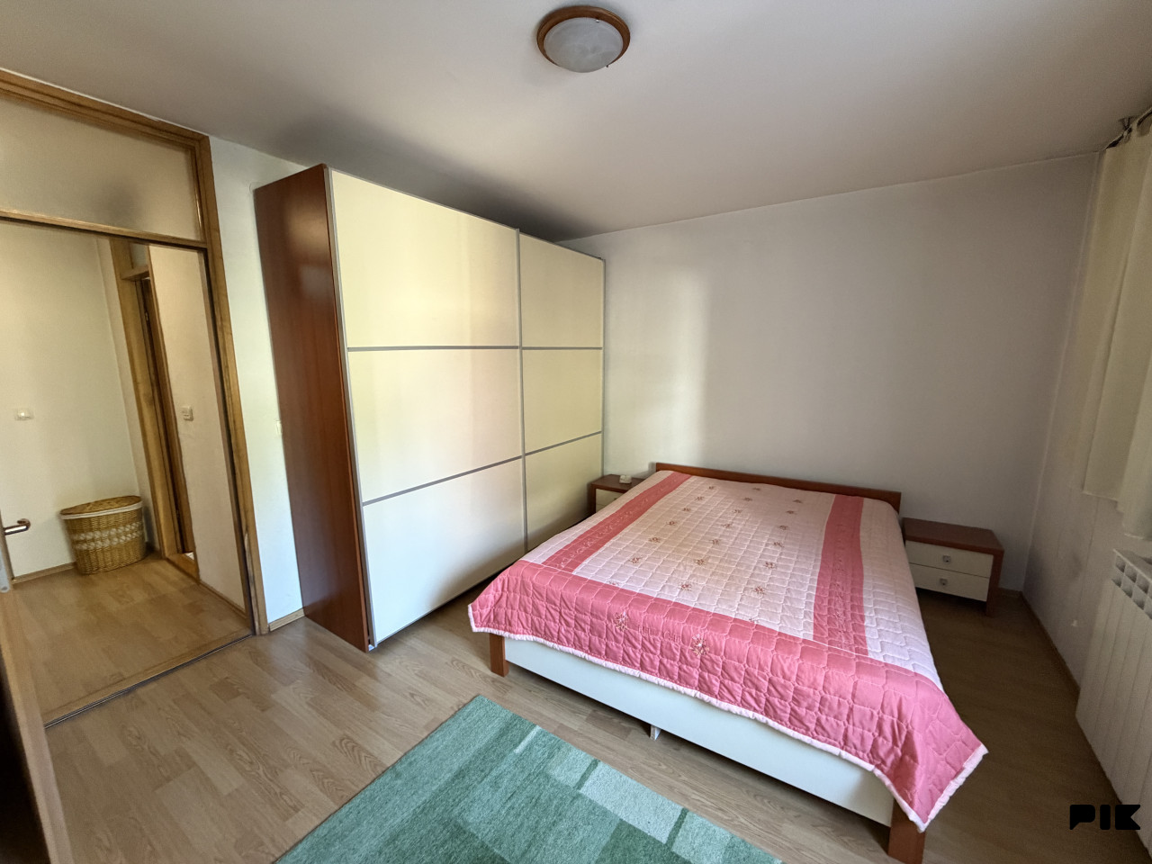 Trosoban renoviran stan 86 m2 Pejton Ilidža prvi sprat 14