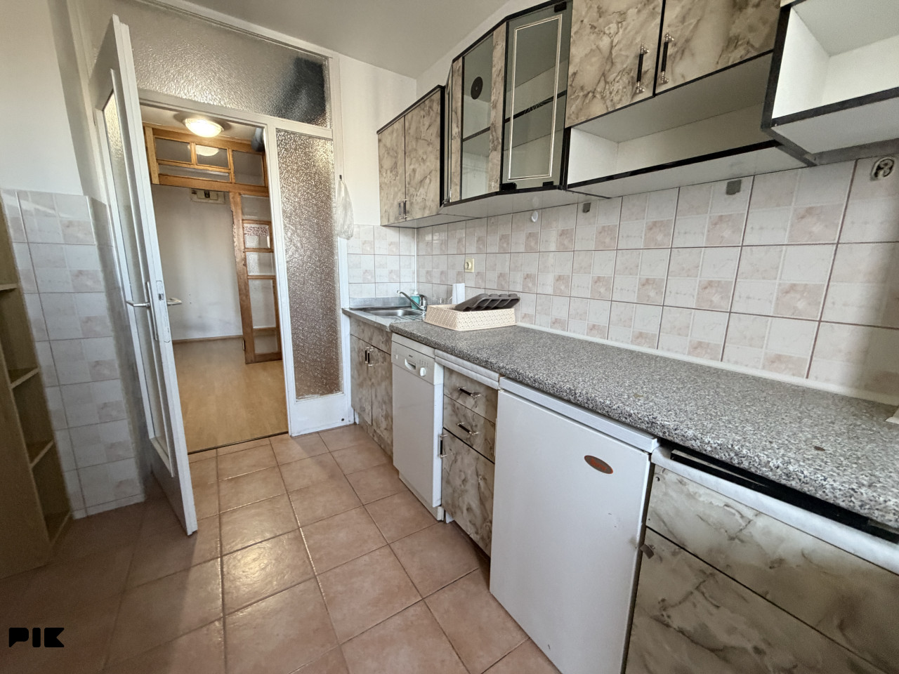 Jednoiposoban (opcija dvosoban) stan 41 m2 Alipašino Polje 12