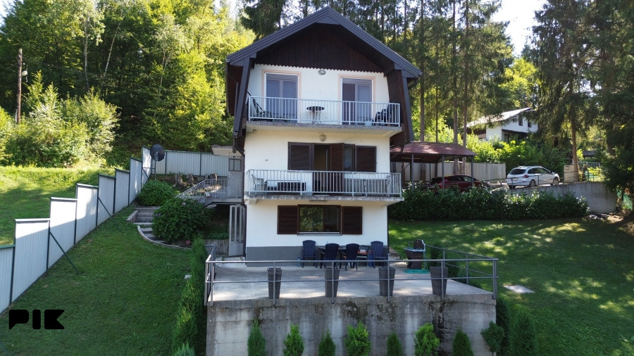 Vikend kuća Busovača, 114m2 stambenog prostora, 1.825m2 zemljišta 5