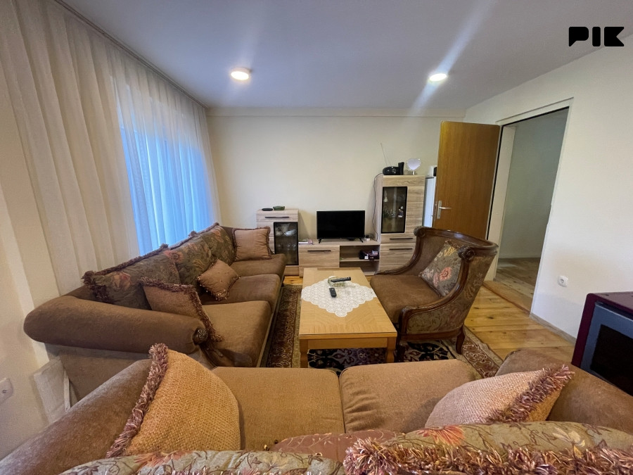 Vikend kuća Busovača, 114m2 stambenog prostora, 1.825m2 zemljišta 10