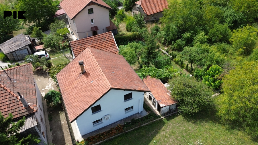 Dvospratna kuća u Peharama, Zenica 4
