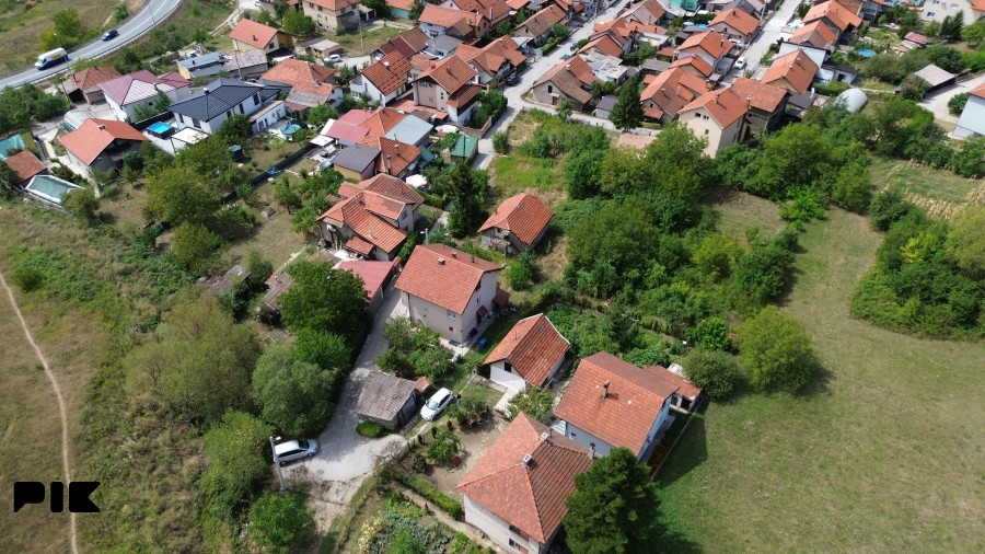Dvospratna kuća u Peharama, Zenica 7