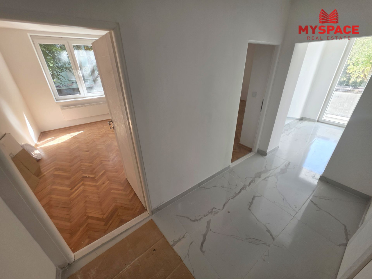 MY SPACE/ Stan/ Grbavica/ RENOVIRAN/ 47 m2 9