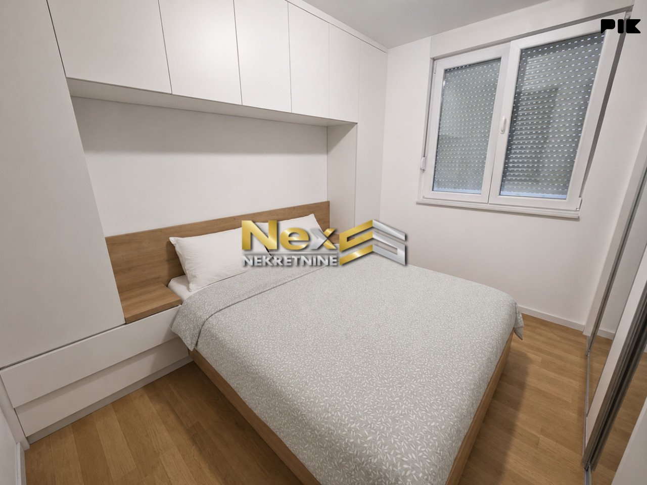 Namješten penthouse sa terasom na Dobrinji IV 91 m2 8