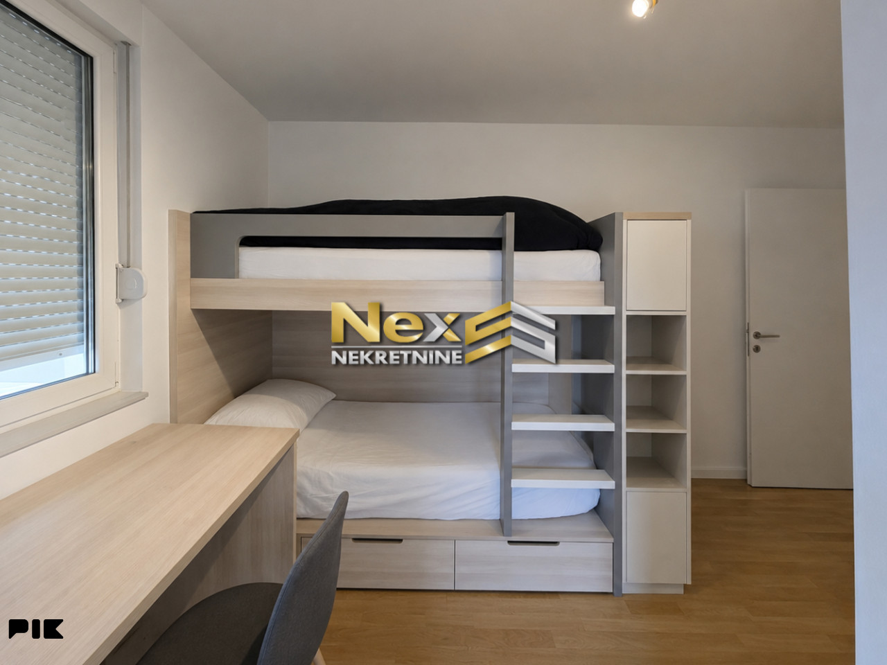 Namješten penthouse sa terasom na Dobrinji IV 91 m2 11