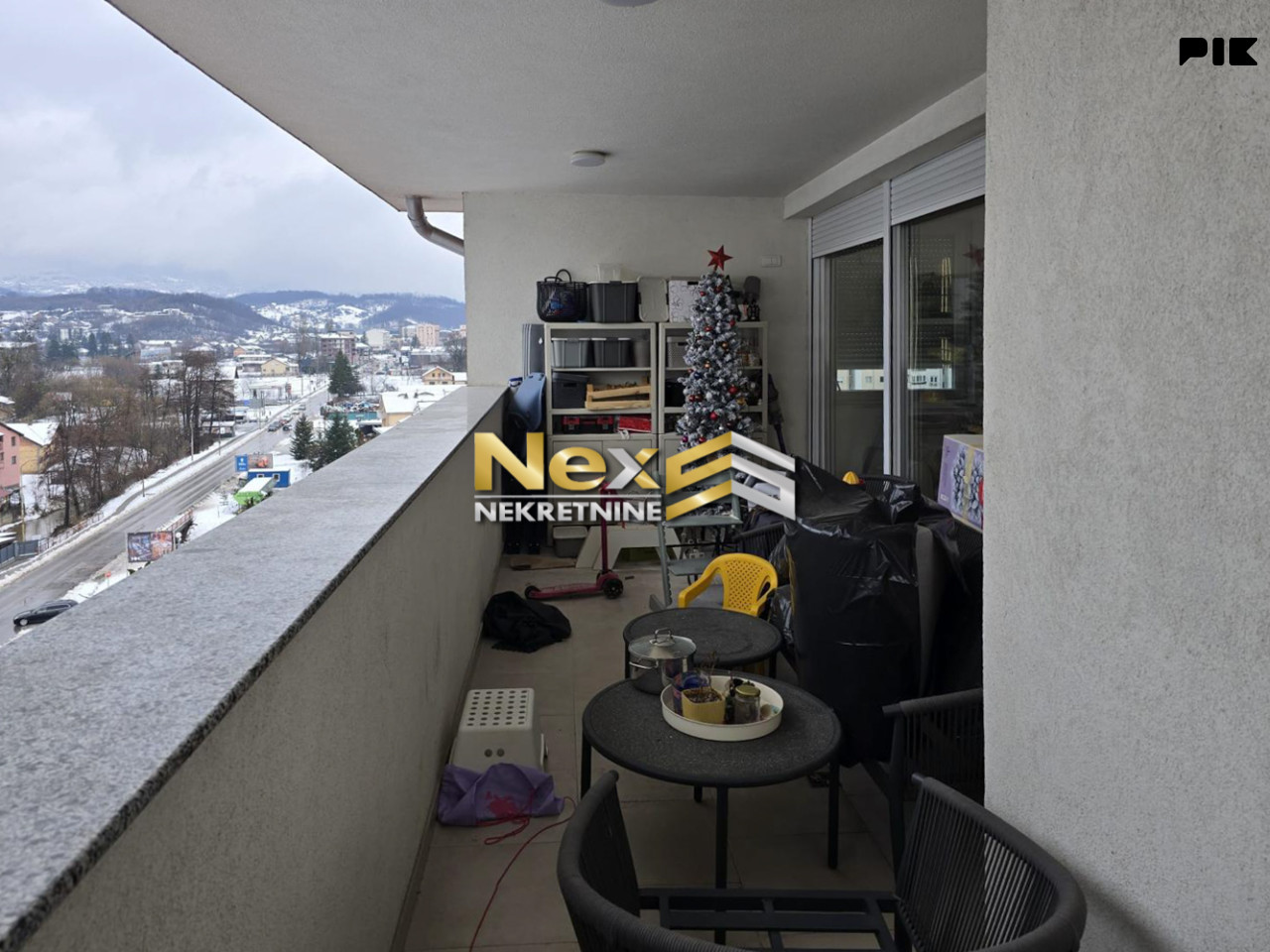 Namješten penthouse sa terasom na Dobrinji IV 91 m2 13