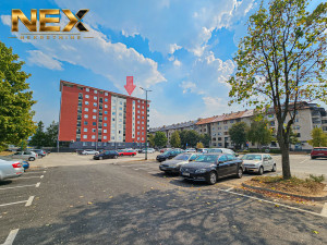 Namješten penthouse sa terasom na Dobrinji IV 91 m2