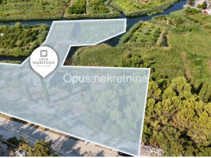 OTOK, BLACE house with spacious yard and river view