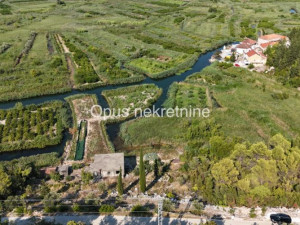 OTOK, BLACE  kuca s prostranom okucnicom i pogledom na rijeku photo 3