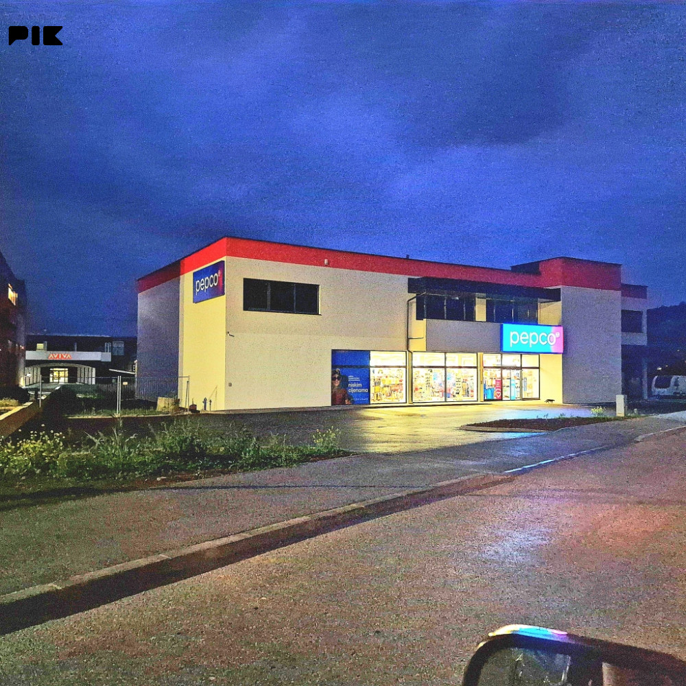 Poslovni prostor 726m2 Novi Travnik, Bare [zaseban ulaz] 2
