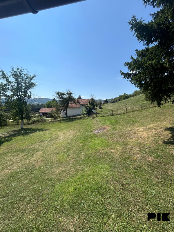 PRODAJE SE - Kuća 140 m2 sa zemljištem 4082 m2 - Kadarići Ilijaš 4