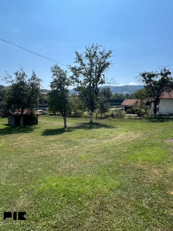 PRODAJE SE - Kuća 140 m2 sa zemljištem 4082 m2 - Kadarići Ilijaš 11