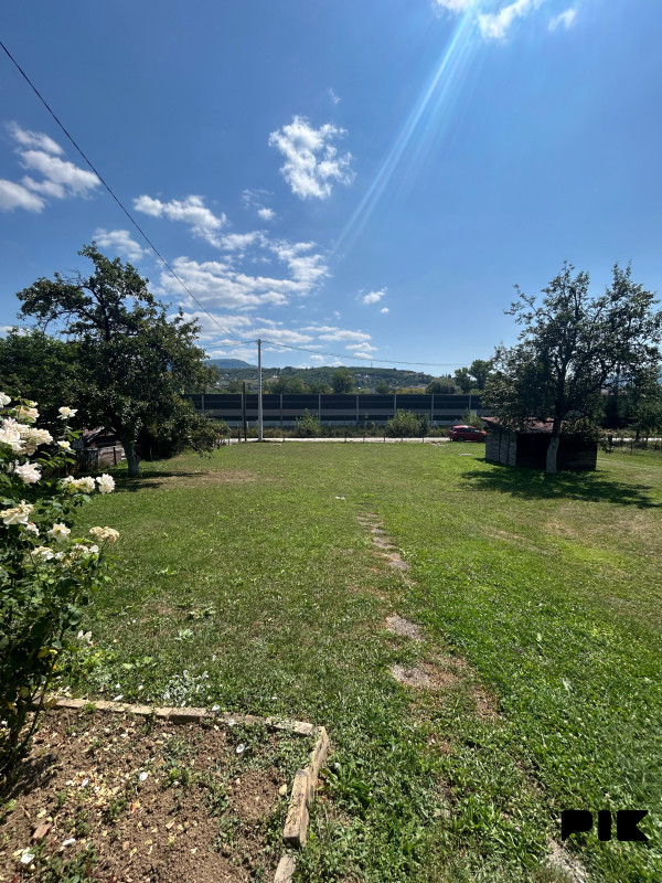 PRODAJE SE - Kuća 140 m2 sa zemljištem 4082 m2 - Kadarići Ilijaš 21