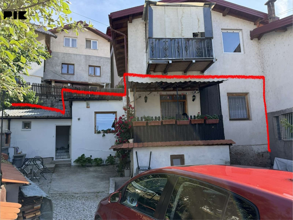 Stan sa dvorištem Stari Grad