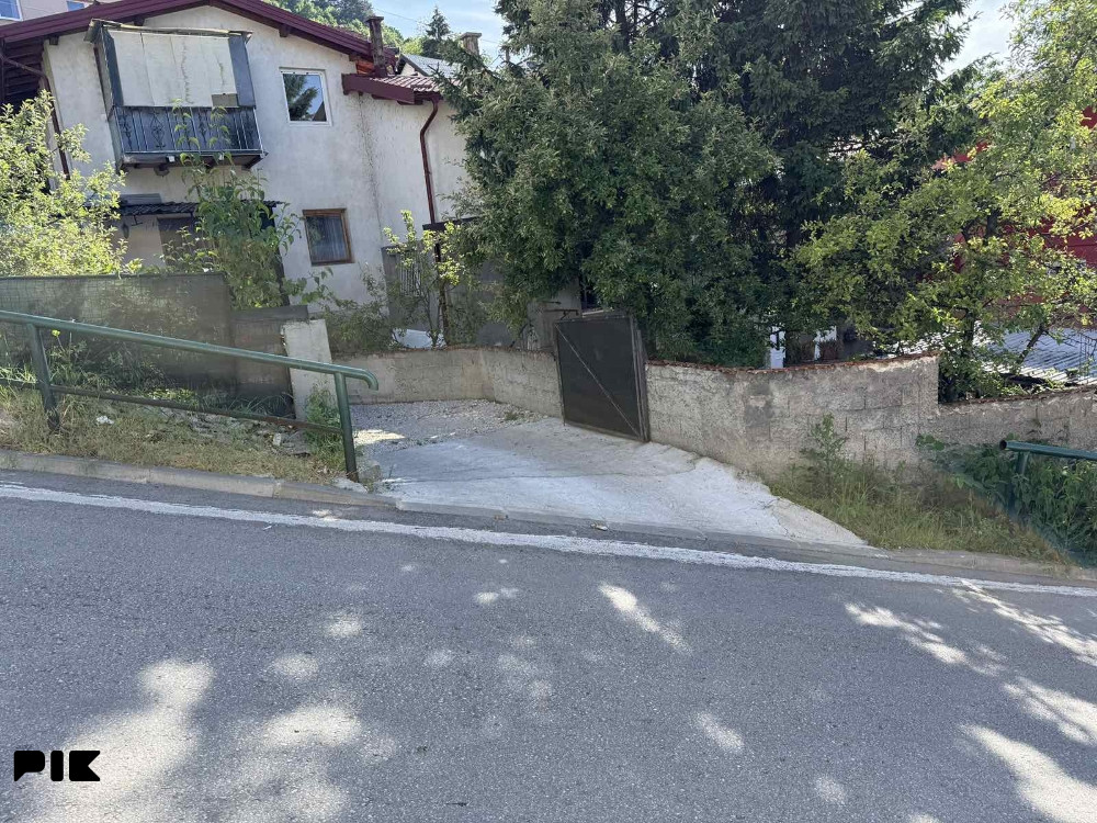 Stan sa dvorištem Stari Grad 4