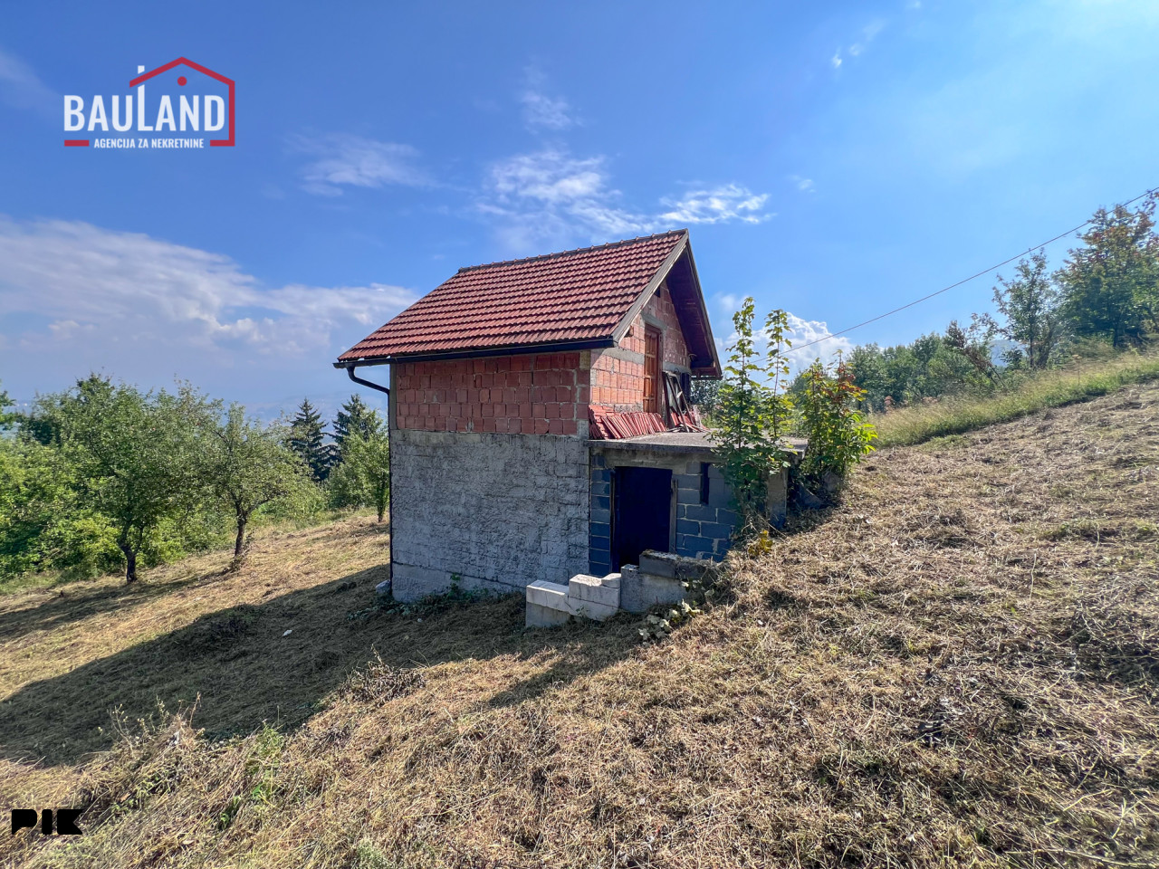 Parcela površine 3580m2 sa vikendicom, Malešići, Ilijaš 6