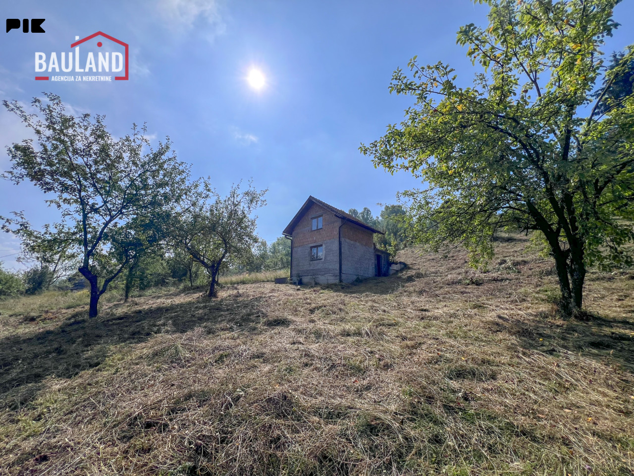 Parcela površine 3580m2 sa vikendicom, Malešići, Ilijaš 8