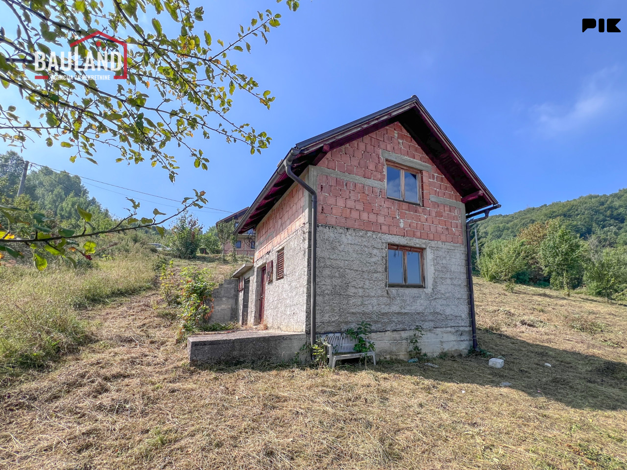Parcela površine 3580m2 sa vikendicom, Malešići, Ilijaš 10