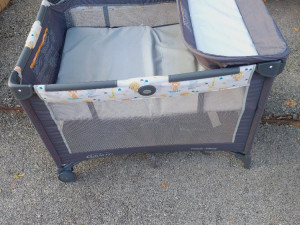 KREVETIC ZA BEBE Kputni KREVETAC sa 2 sprata  GRACO Pack&Play