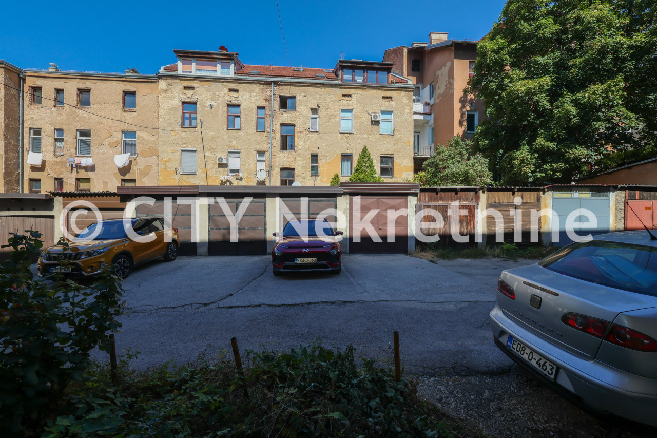 Trosoban stan - Centar - Džidžikovac - Čekaluša - 77 m2 8