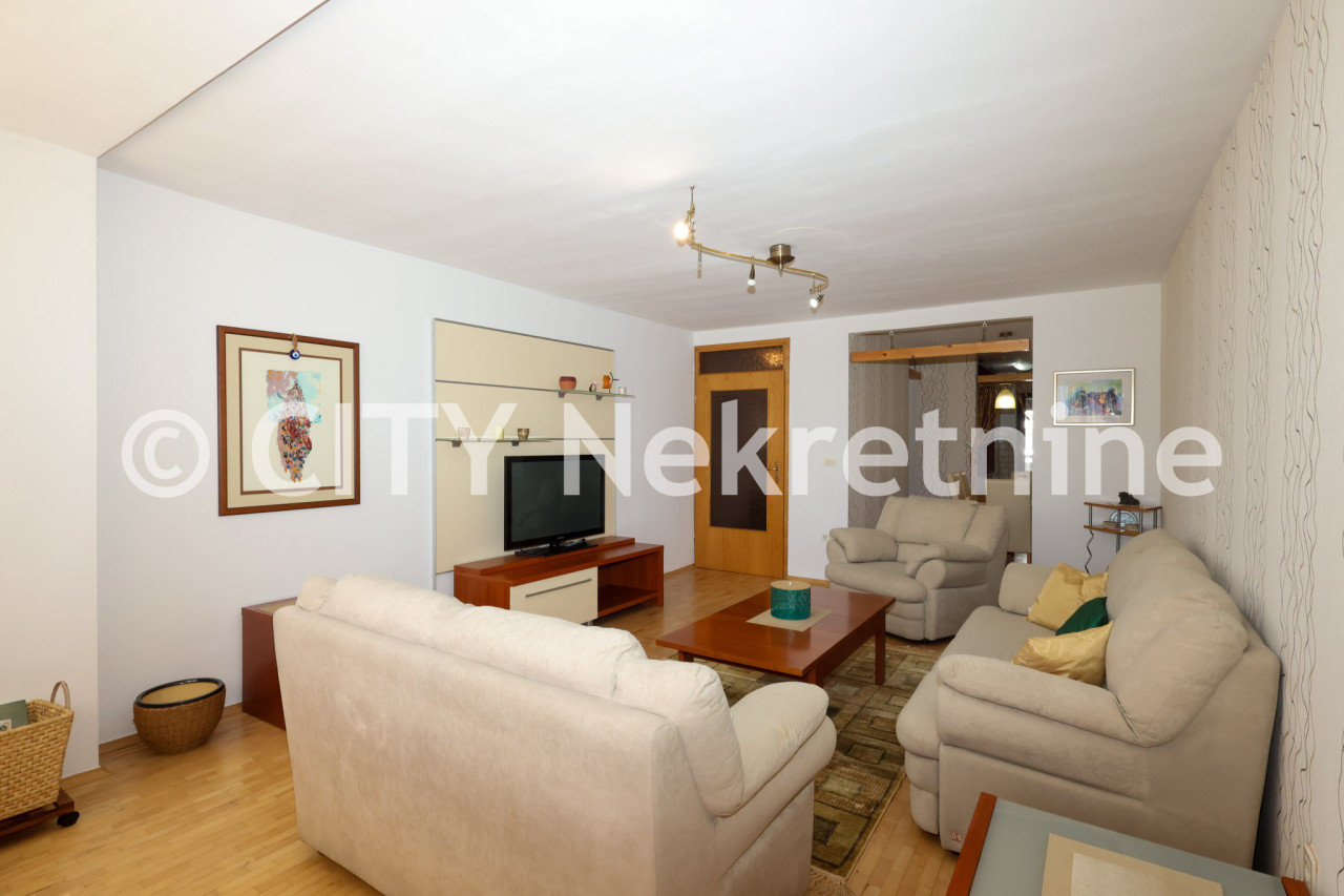 Trosoban namješten stan - Novi grad - Dobrinja 5 - 68 m2 5