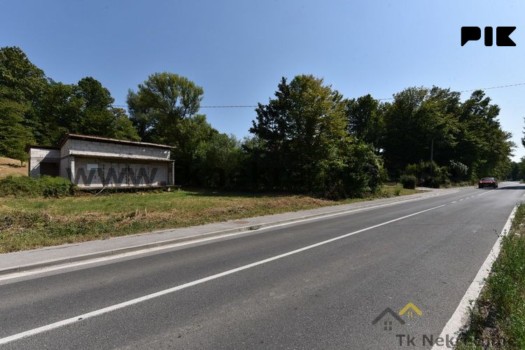 TUZLA-PAR SELO Zemljišna parcela sa započetim stambenim objektom 3