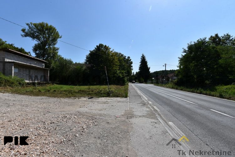 TUZLA-PAR SELO Zemljišna parcela sa započetim stambenim objektom 8