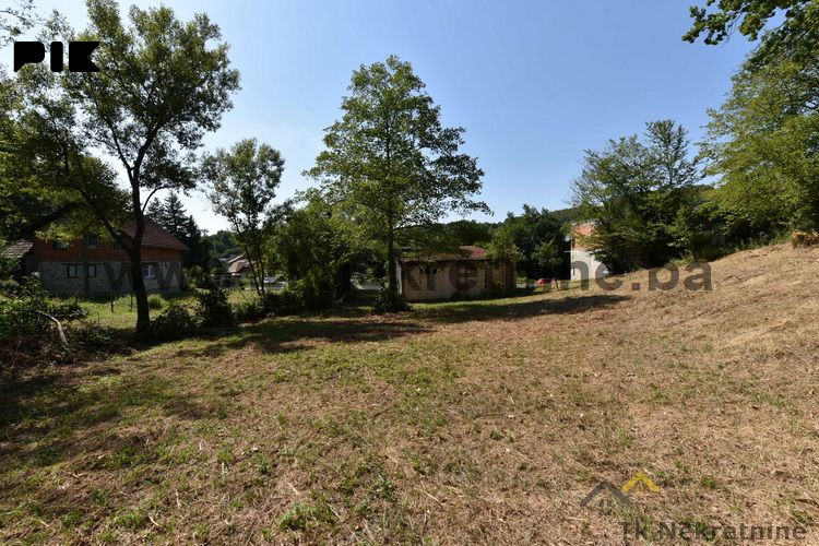 TUZLA-PAR SELO Zemljišna parcela sa započetim stambenim objektom 11