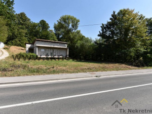 TUZLA-PAR SELO Zemljišna parcela sa započetim stambenim objektom