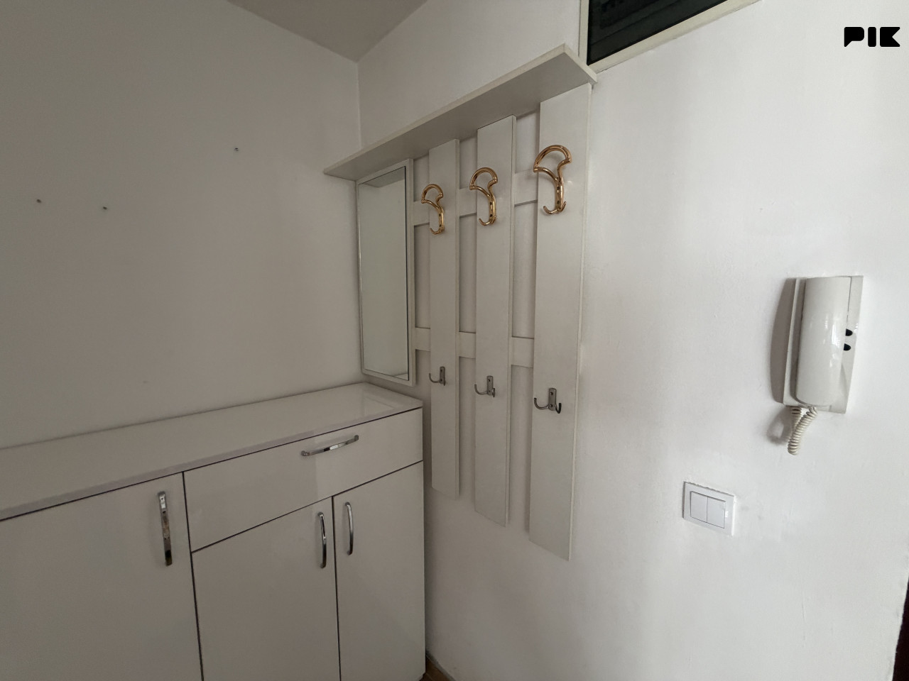 Potpuno renoviran trosoban stan 65 m2 Alipašino Polje Novi Grad 12