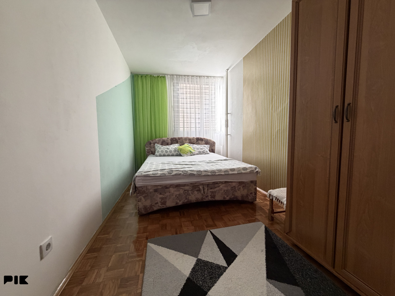 Potpuno renoviran trosoban stan 65 m2 Alipašino Polje Novi Grad 4