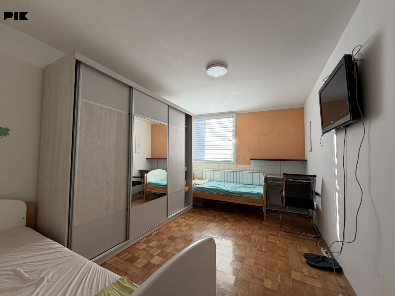 Potpuno renoviran trosoban stan 65 m2 Alipašino Polje Novi Grad 11