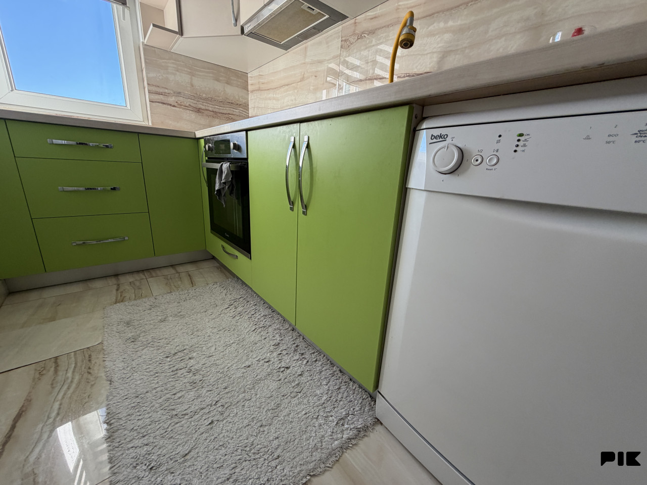 Potpuno renoviran trosoban stan 65 m2 Alipašino Polje Novi Grad 19