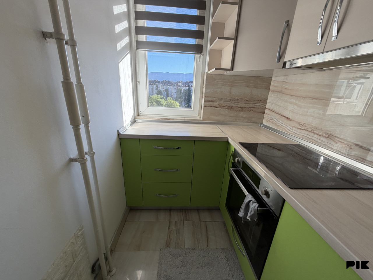 Potpuno renoviran trosoban stan 65 m2 Alipašino Polje Novi Grad 20