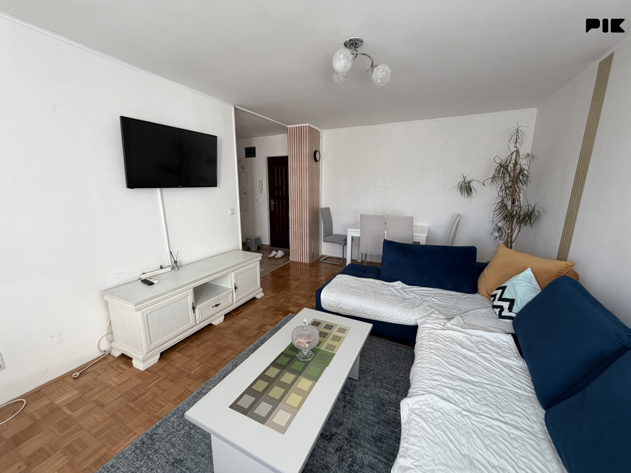 Potpuno renoviran trosoban stan 65 m2 Alipašino Polje Novi Grad 5