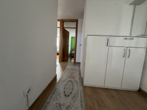 Potpuno renoviran trosoban stan 65 m2 Alipašino Polje Novi Grad photo 2