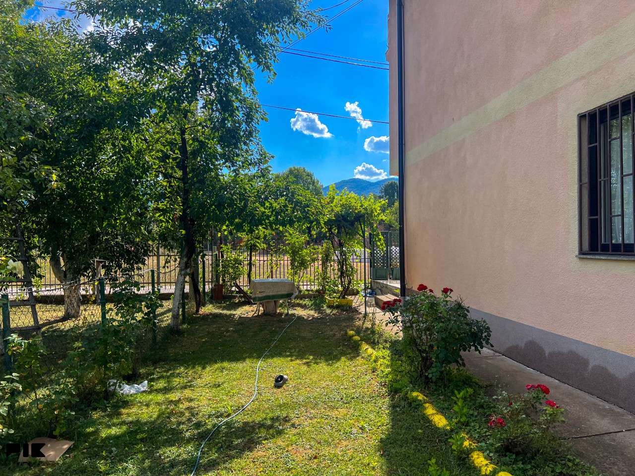 Kuća Azići 3 etaže 210m2 Ilidža 4