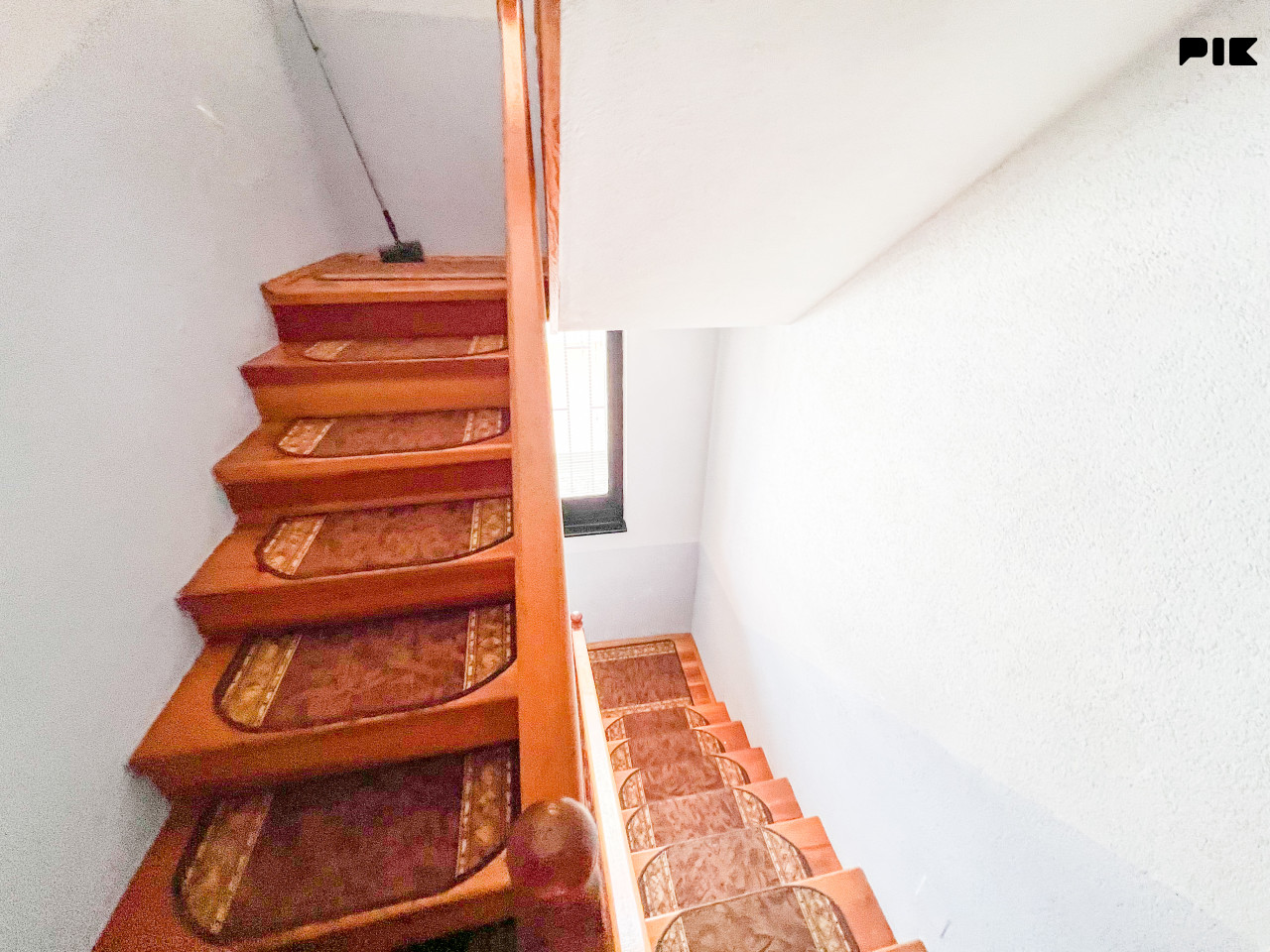Kuća Azići 3 etaže 210m2 Ilidža 11