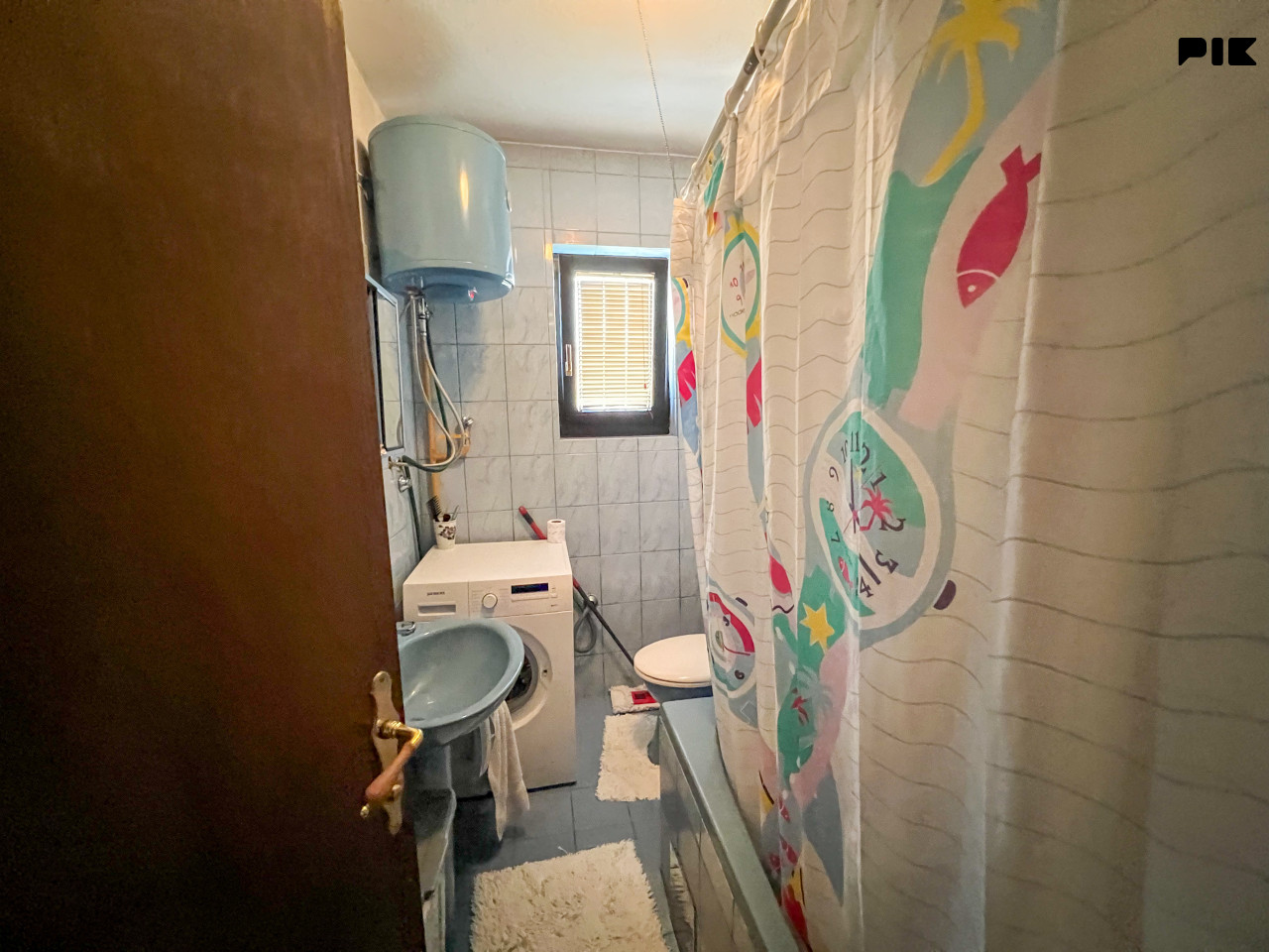 Kuća Azići 3 etaže 210m2 Ilidža 19