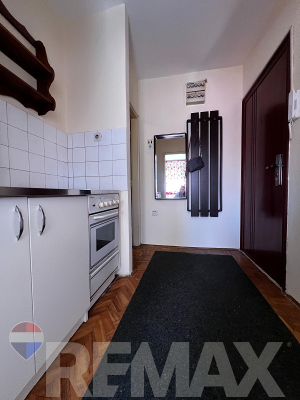 Na prodaju odličan stan 58m2 u Novoj Varoši 4