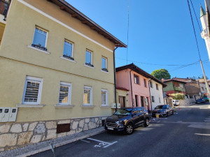 Stan s baštom Stari Grad prodaja Sagrdžije