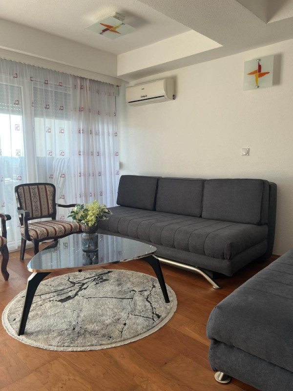 Trosoban apartman Neum Surdup prodaja TERASA 19