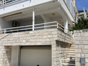 Trosoban apartman Neum Surdup prodaja TERASA