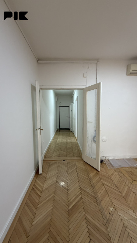 AD COMPANY izdaje: poslovni prostor Sarajevo - Titova 8