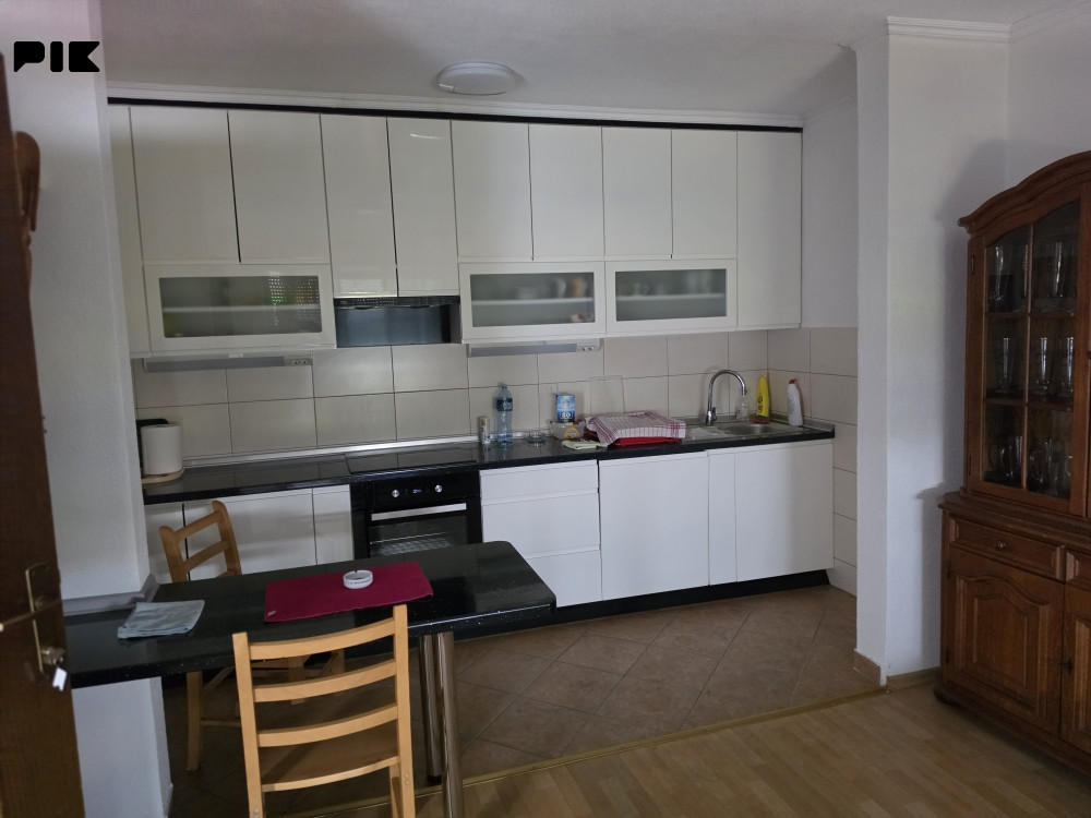 Izdaje se kuća na Petrićevcu 360m2 7