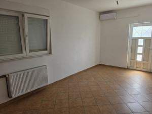 House for rent on Petrićevac, 360m2 photo 4