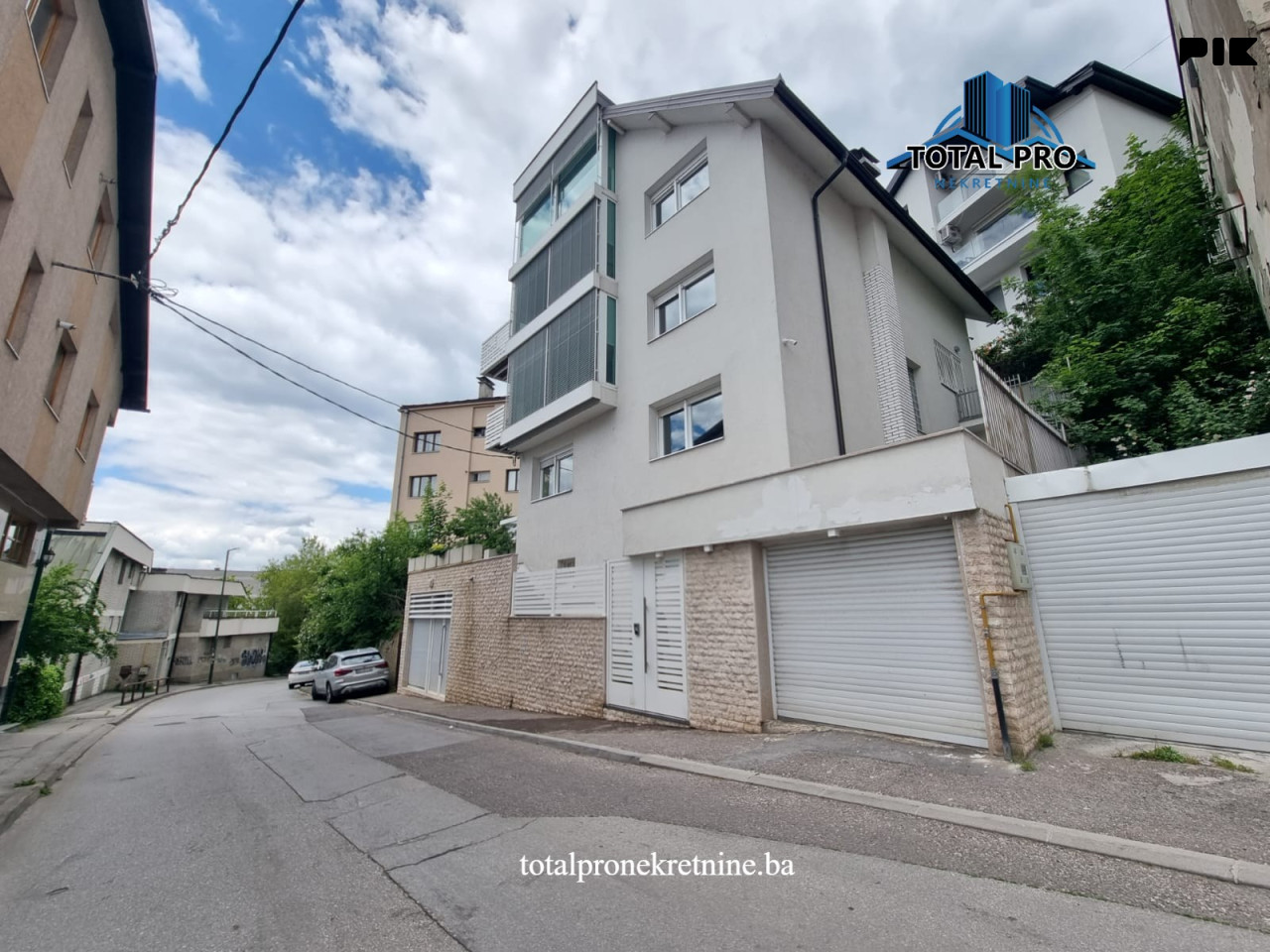 TOTAL PRO/ Kuća sa pslovnim prostorom 390m2 / Marijin Dvor
